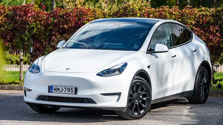 Tesla Model Y авто з США