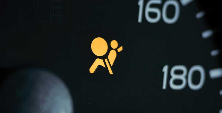Що робити якщо горить індикатор Airbag